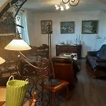 Medina *